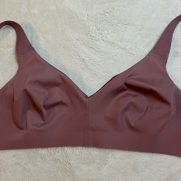 Lululemon Like Nothing Bra Size 32C - Picture 5 of 6